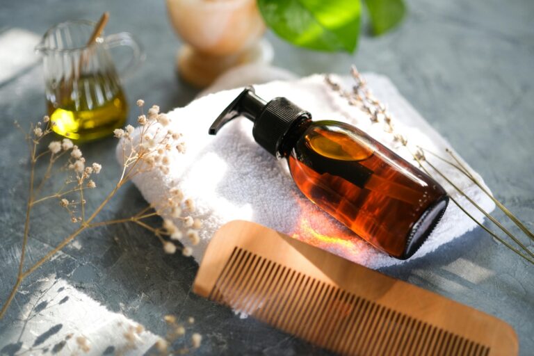 What are the benefits of using hair oil